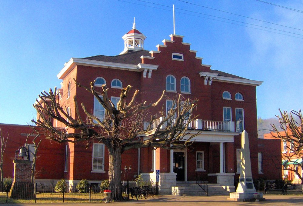 Trousdale County Courthouse in Hartsville, Tennessee